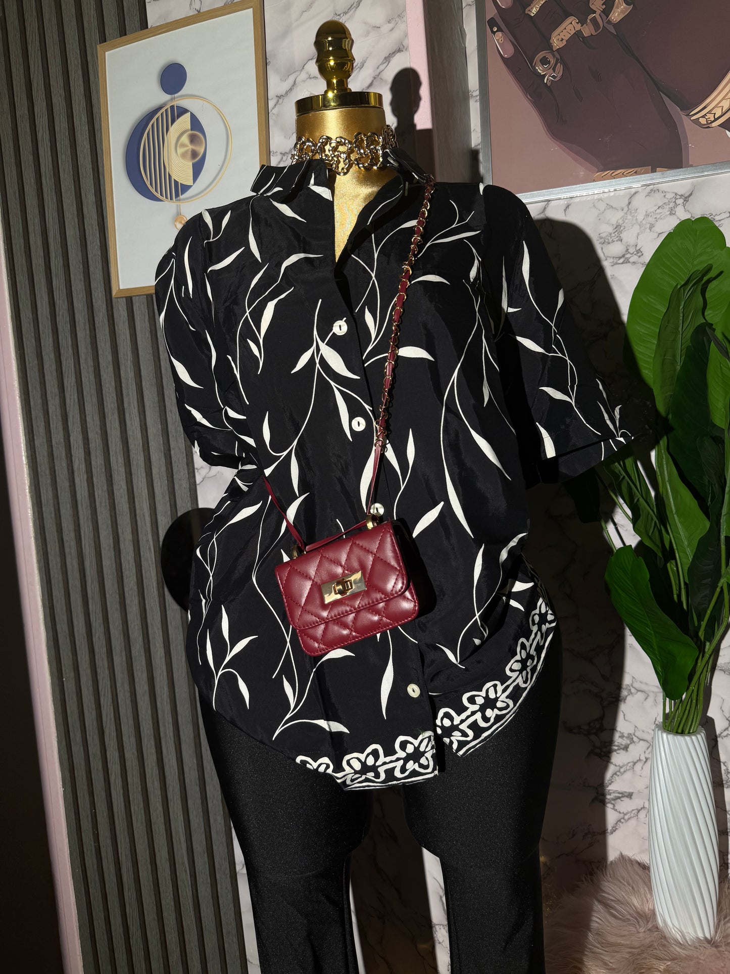 Luxury vintage available in size M