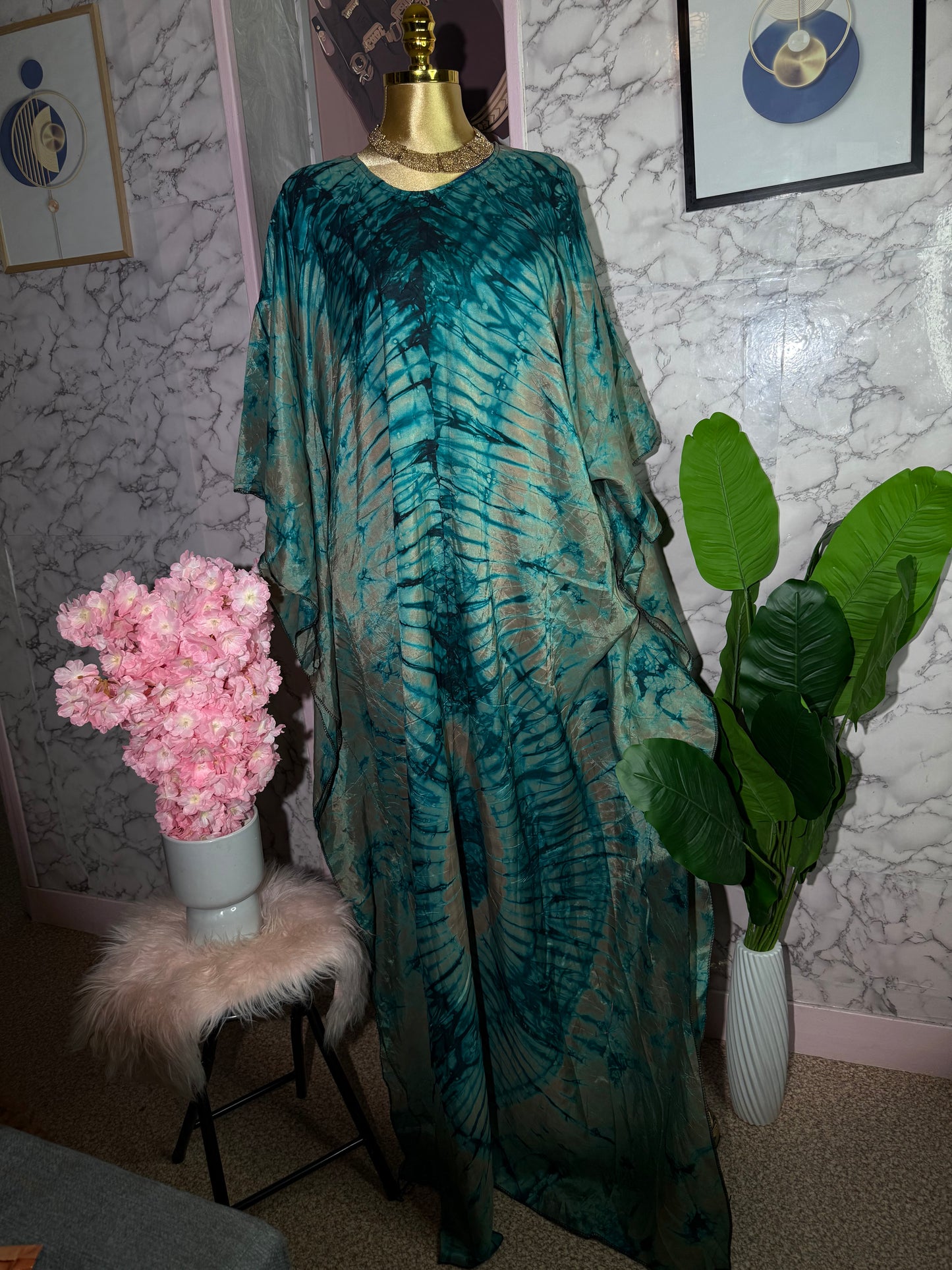 Adire bubu gown 
One size fits a uk 8-22 length