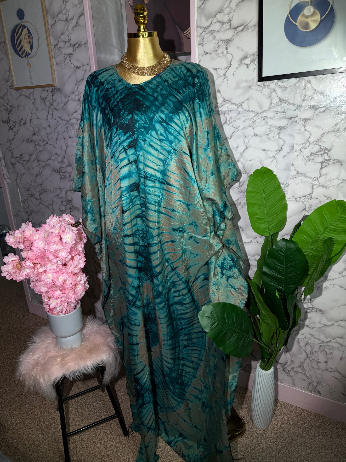 Adire bubu gown 
One size fits a uk 8-22 length